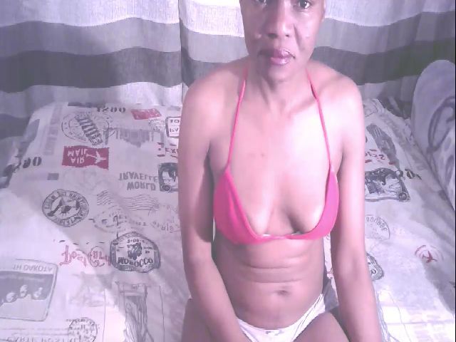 Live sex webcam photo for Sexybooty85 #268802899