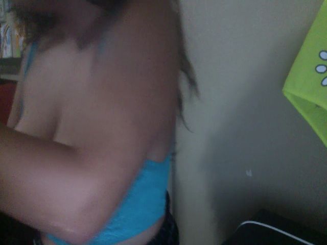 Live sex webcam photo for DesirableK #268815751