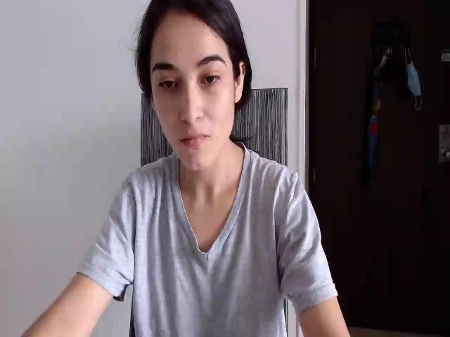 Live sex webcam photo for Emily_esp #268813242
