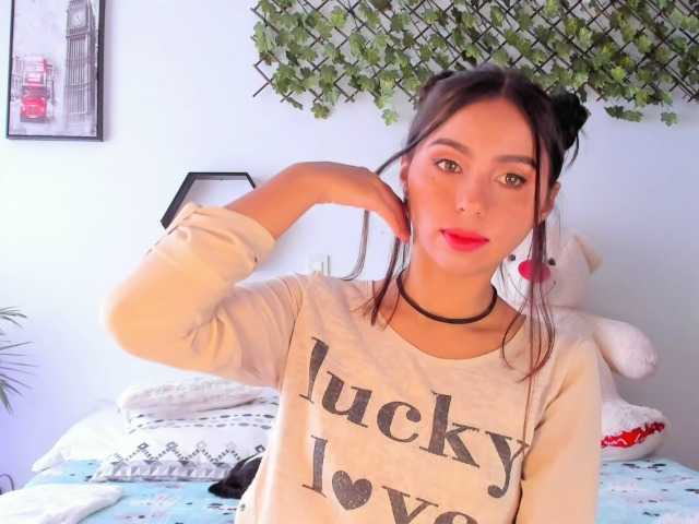 Live sex webcam photo for CoralineRyan #268817047