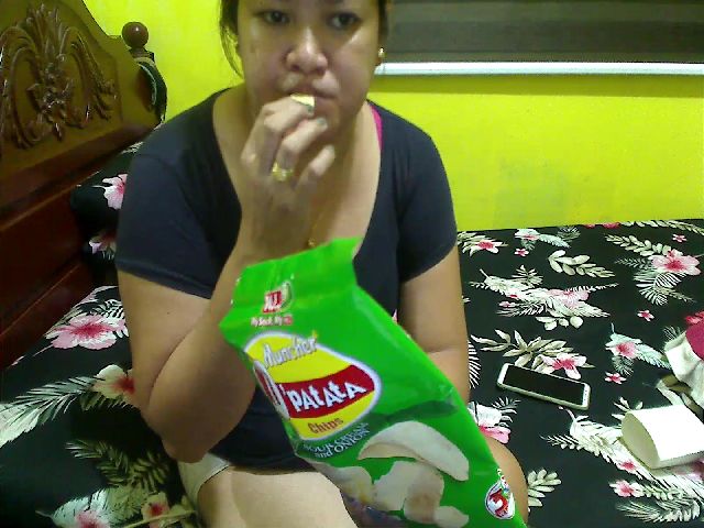 Live sex webcam photo for LiL_Spermaid #268806471