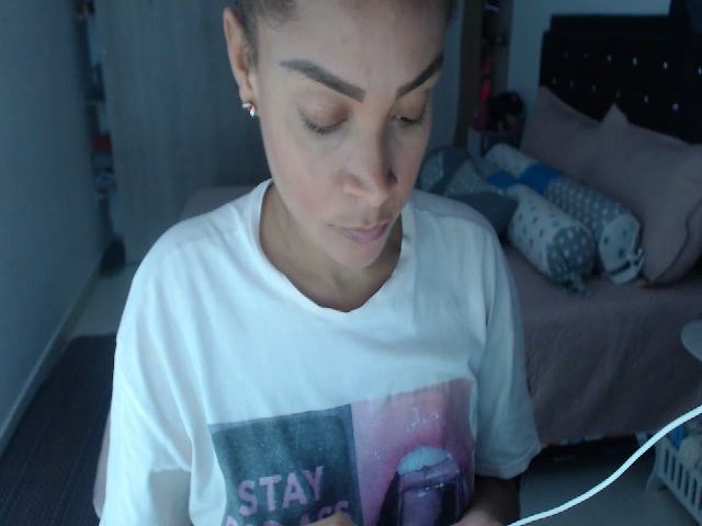 Live sex webcam photo for Shayna_cute #268803276
