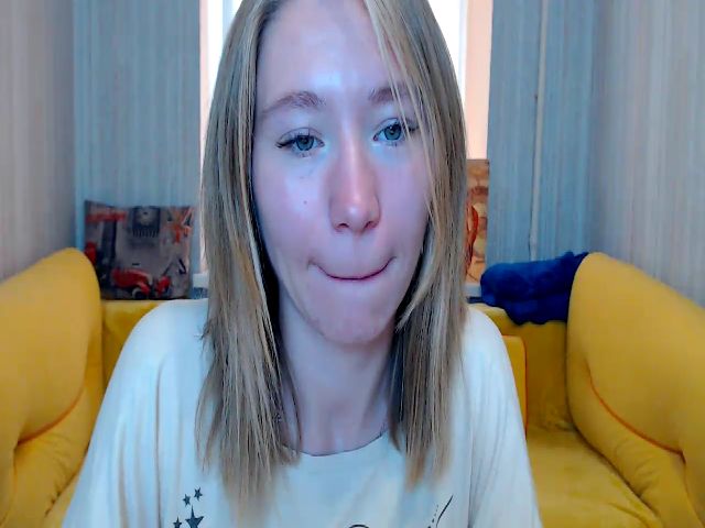 Live sex webcam photo for Airossa #268807482