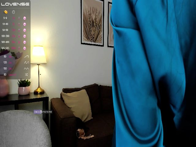 Live sex webcam photo for IntrigueeMe #268812048