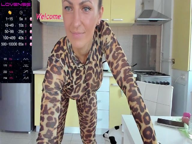 Live sex webcam photo for BlueyesC #268803743