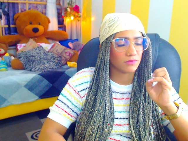 Live sex webcam photo for Eloveskamy #268829422