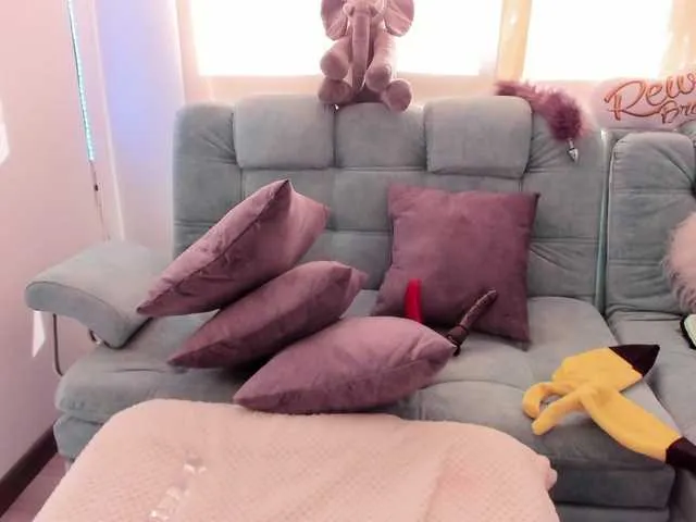 Live sex webcam photo for reiven-brown #268833781