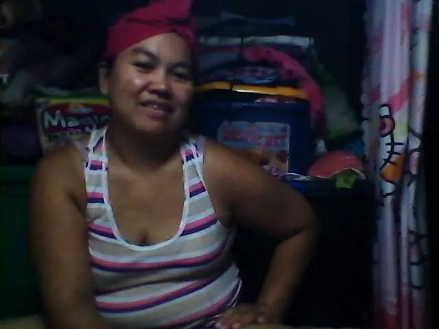 Live sex webcam photo for princess4uxx #268829486