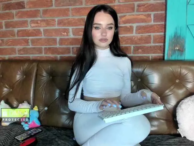 Live sex webcam photo for milevskate #268822153