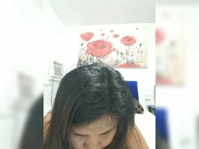 Live sex webcam photo for YourGirl9 #268829198