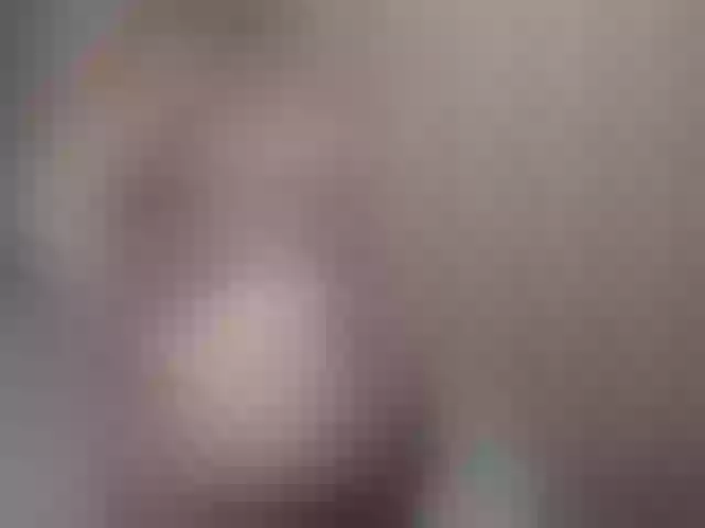 Live sex webcam photo for Emiliiaaa #268838984