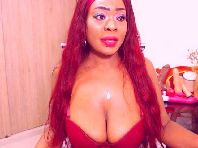 Live sex webcam photo for LizaDouson #268823782