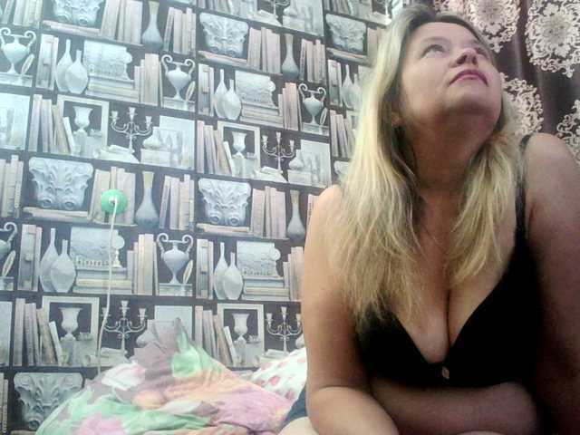 Live sex webcam photo for -Raven40- #268833600