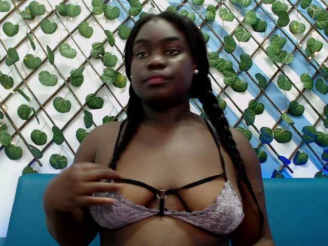 Live sex webcam photo for CocoPink #268823733