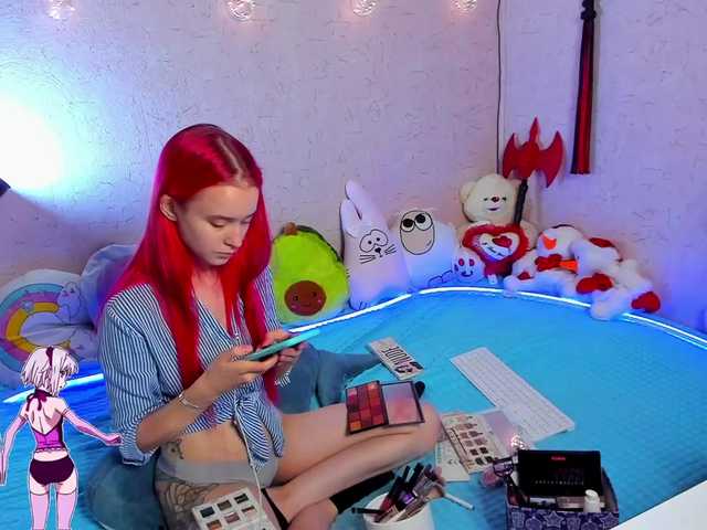 Live sex webcam photo for KiraLiLime #287990088