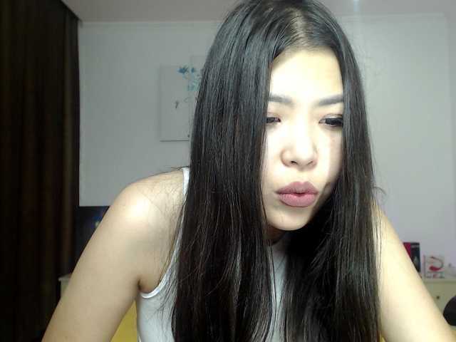 Live sex webcam photo for Divaleena #268829096