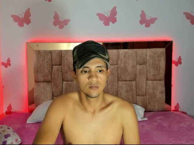 Live sex webcam photo for katrina-tyler #268839889