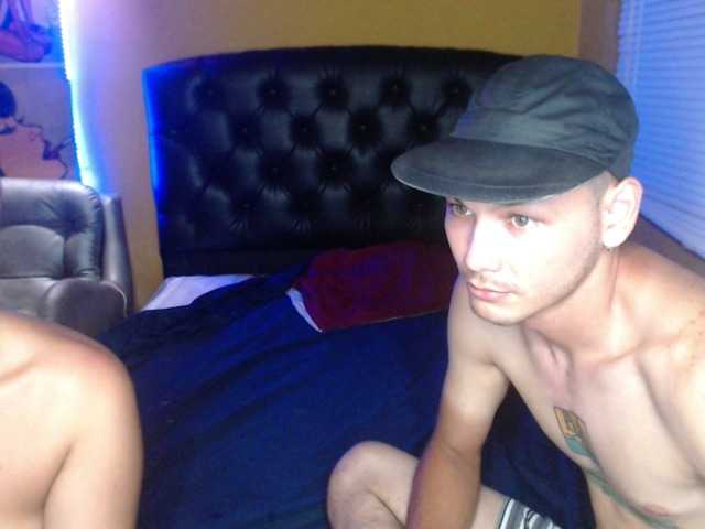 Live sex webcam photo for WONDERCOUPLEE #268822495