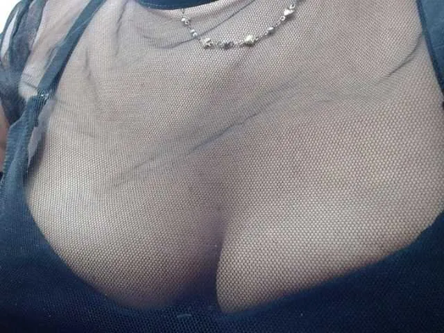 Live sex webcam photo for CrazzyJenna #268823131