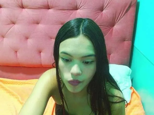 Live sex webcam photo for emmyythx #268840104