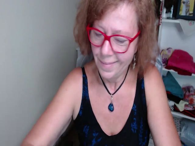 Live sex webcam photo for Adele_69 #268835581