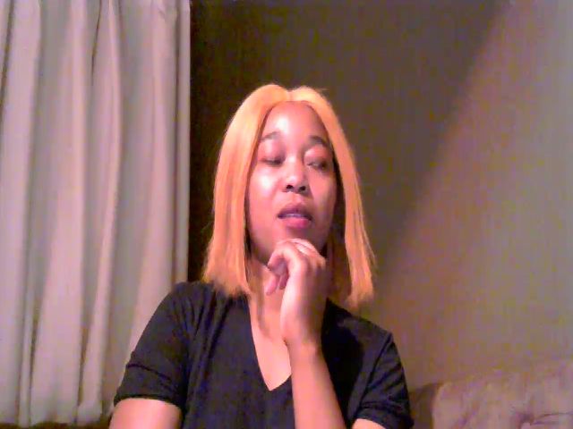 Live sex webcam photo for Xxamor #268842373