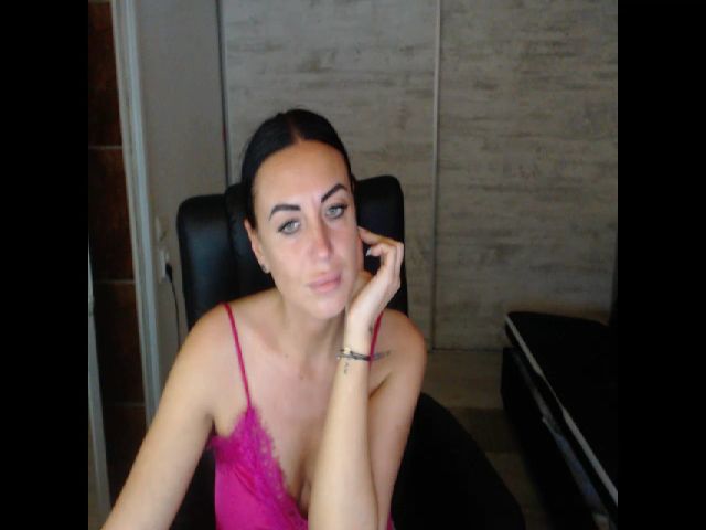 Live sex webcam photo for SpicyBazaar #268842411