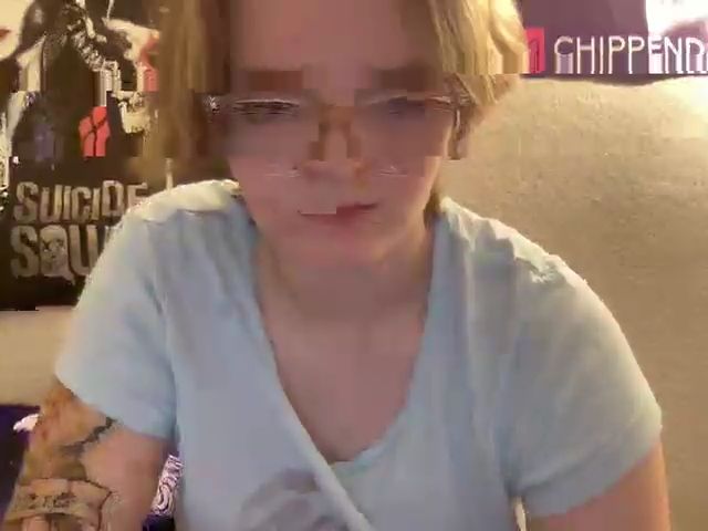 Live sex webcam photo for CandyBurger #268825448