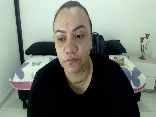 Live sex webcam photo for KimmyStone #268835005