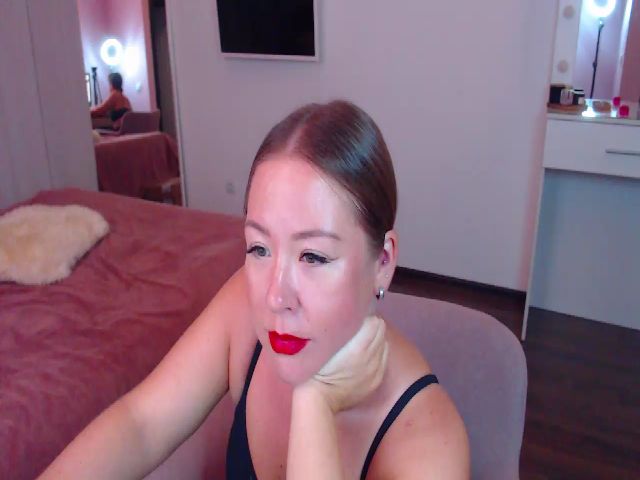 Live sex webcam photo for Yummy_Sammy #268838398