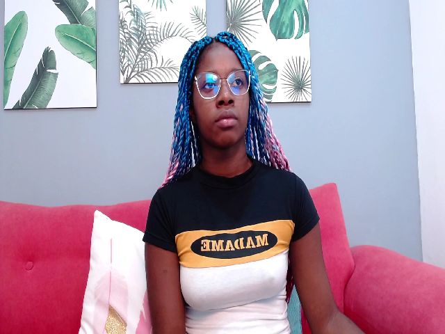 Live sex webcam photo for Connywells #268841637