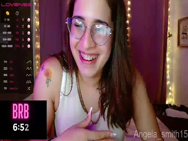 Live sex webcam photo for Anngela_smith #268824613