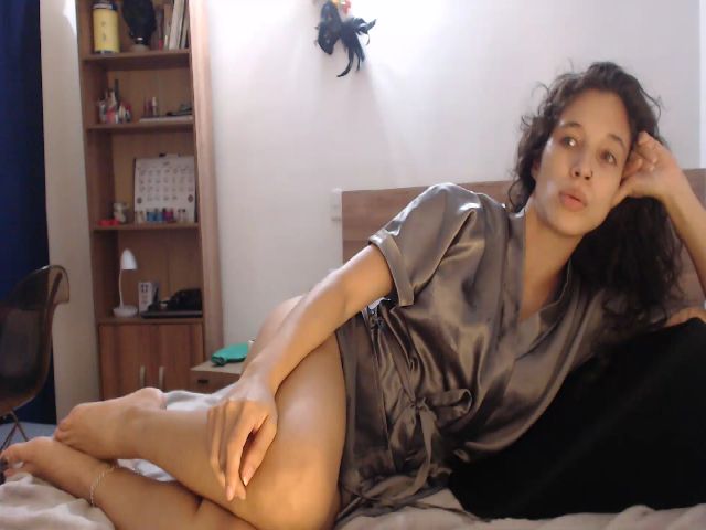 Live sex webcam photo for Nina_Doux #268827236