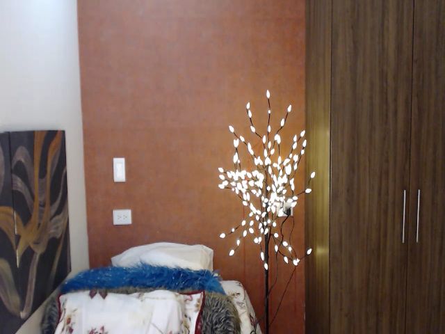 Live sex webcam photo for Forevermanu #268833941