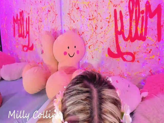 Live sex webcam photo for MillyCollins #268842625