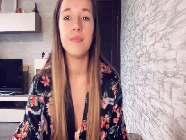 Live sex webcam photo for YourSonya_ #268830080