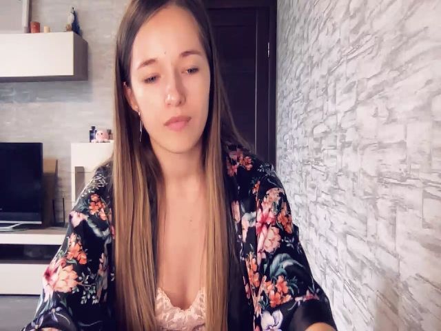 Live sex webcam photo for YourSonya_ #268831497