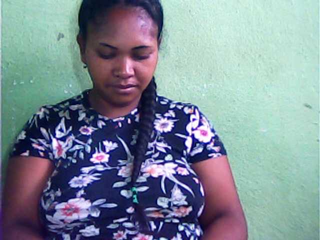 Live sex webcam photo for Xmyah #268829369