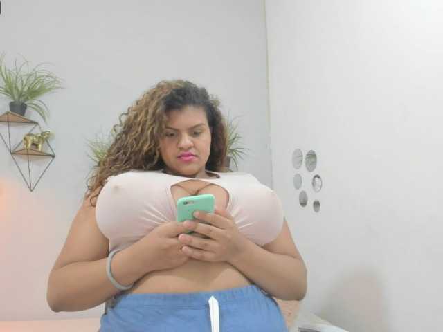 Live sex webcam photo for bigmom-22 #268828814