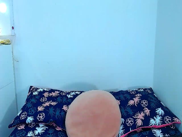 Live sex webcam photo for Sexychanel_ #268824164