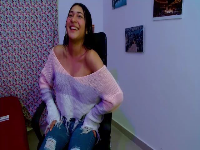 Live sex webcam photo for Emily_narvaez #268824573