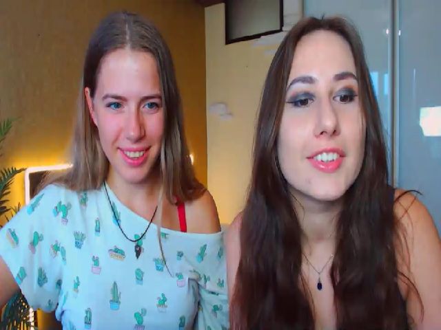 Live sex webcam photo for AlexaBarnes_ #268829962