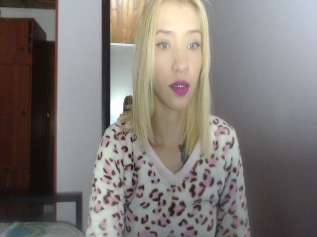 Live sex webcam photo for KellyUnicorn #268829855