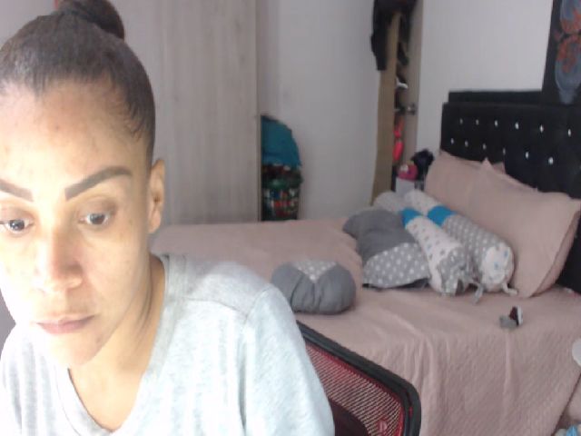 Live sex webcam photo for Shayna_cute #268825753