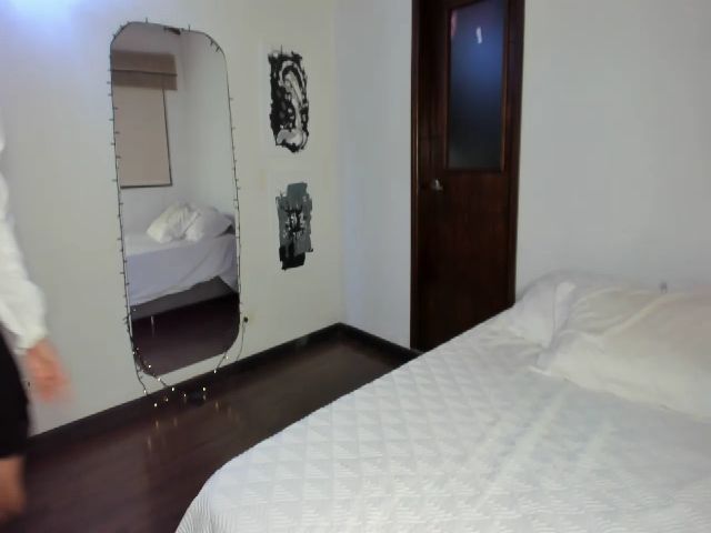 Live sex webcam photo for Manuelavega #268826474