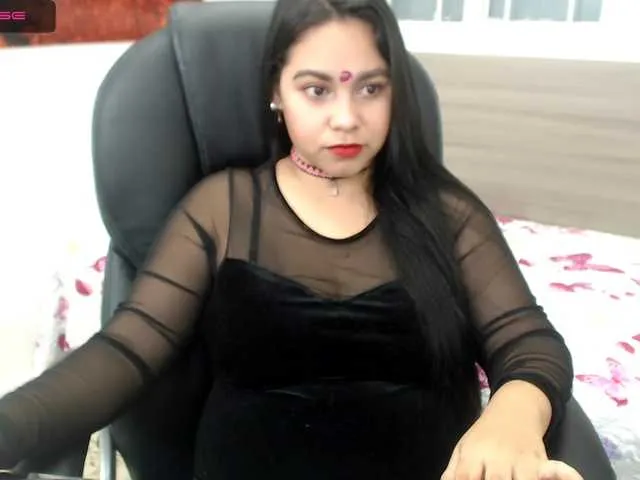 Live sex webcam photo for MollyPatrick2 #268840235