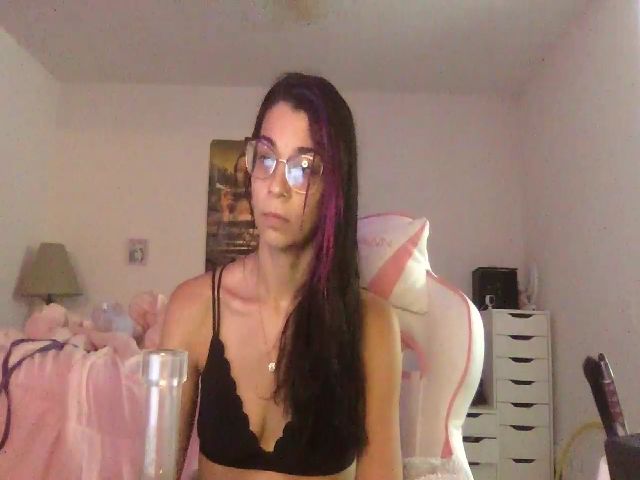 Live sex webcam photo for Ganjafux710 #268825672