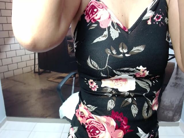 Live sex webcam photo for PatyLau #268832044