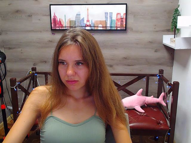 Live sex webcam photo for RoseMoet #268830704
