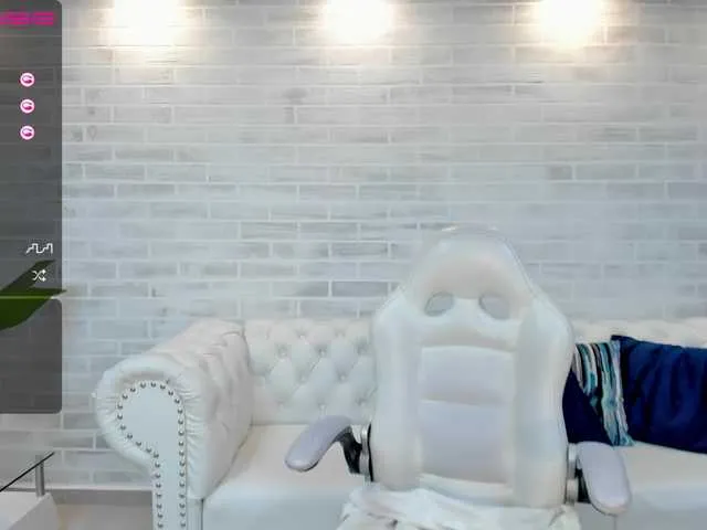 Live sex webcam photo for TaylorSmithX #268845587